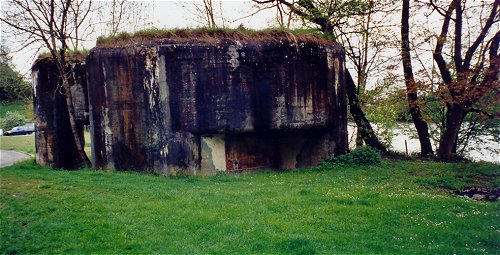 03-Bunker-am-Rhein.jpg